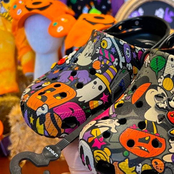 Disney Mickey Halloween Crocs NWT - Picture 5 of 5